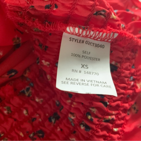 Sienna Sky  red, floral top - Picture 6 of 6